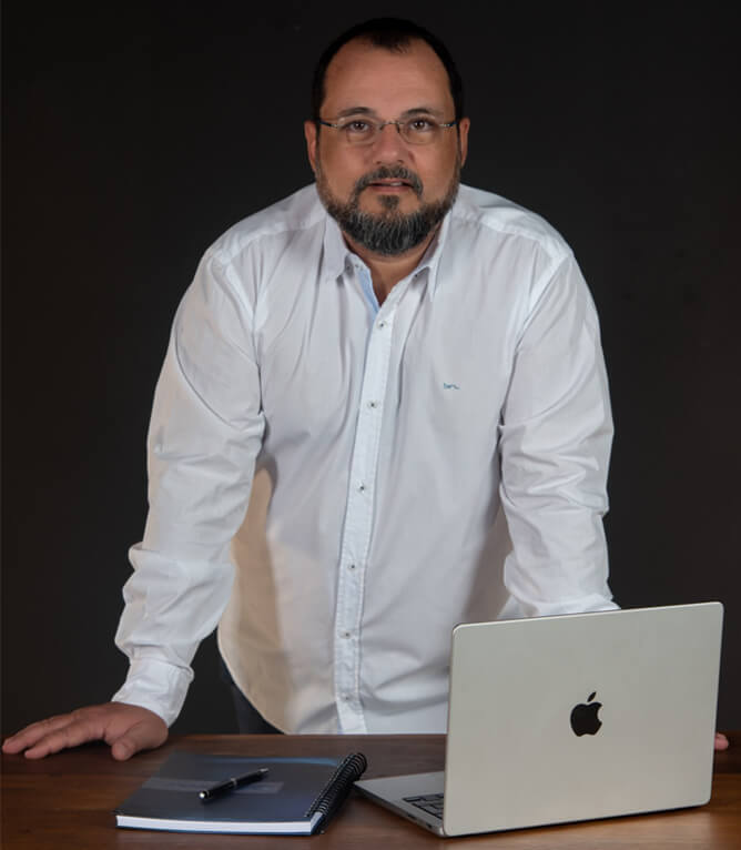 Alexandre do Valle é especialista em Supply Chain e cursos sobre suprimentos